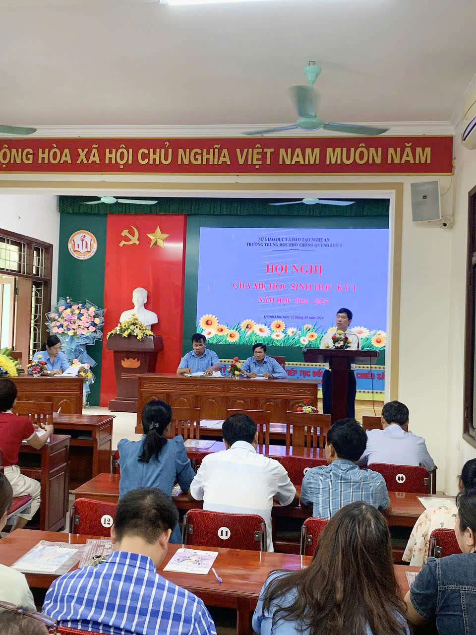 HN Đại biểu CMHS 2